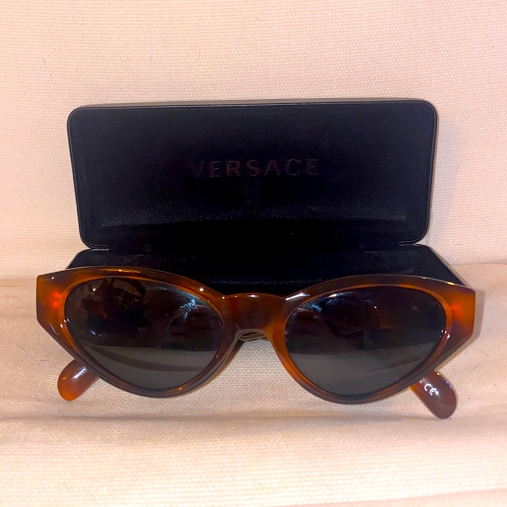 Vintage Authentic Versace Cat Eye sunglasses